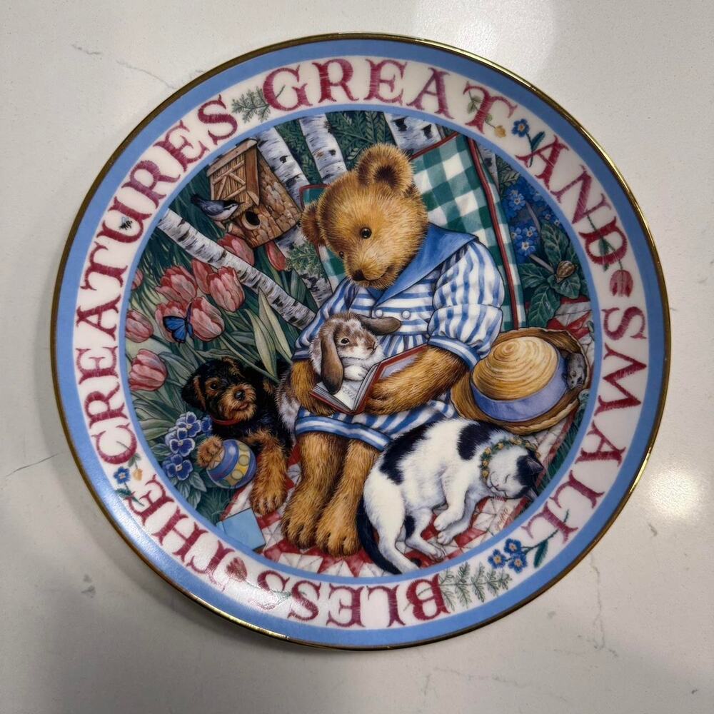 Cottage core bear plate